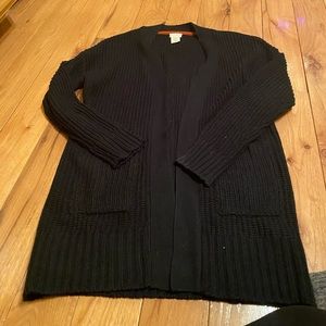 Black cardigan with pockets